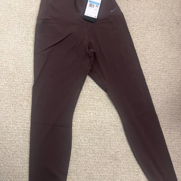🤎✨ Nike Zenvy Women’s High-Waisted 7/8 Leggings – Brown (Size M, NWT) - Picture 4 of 4